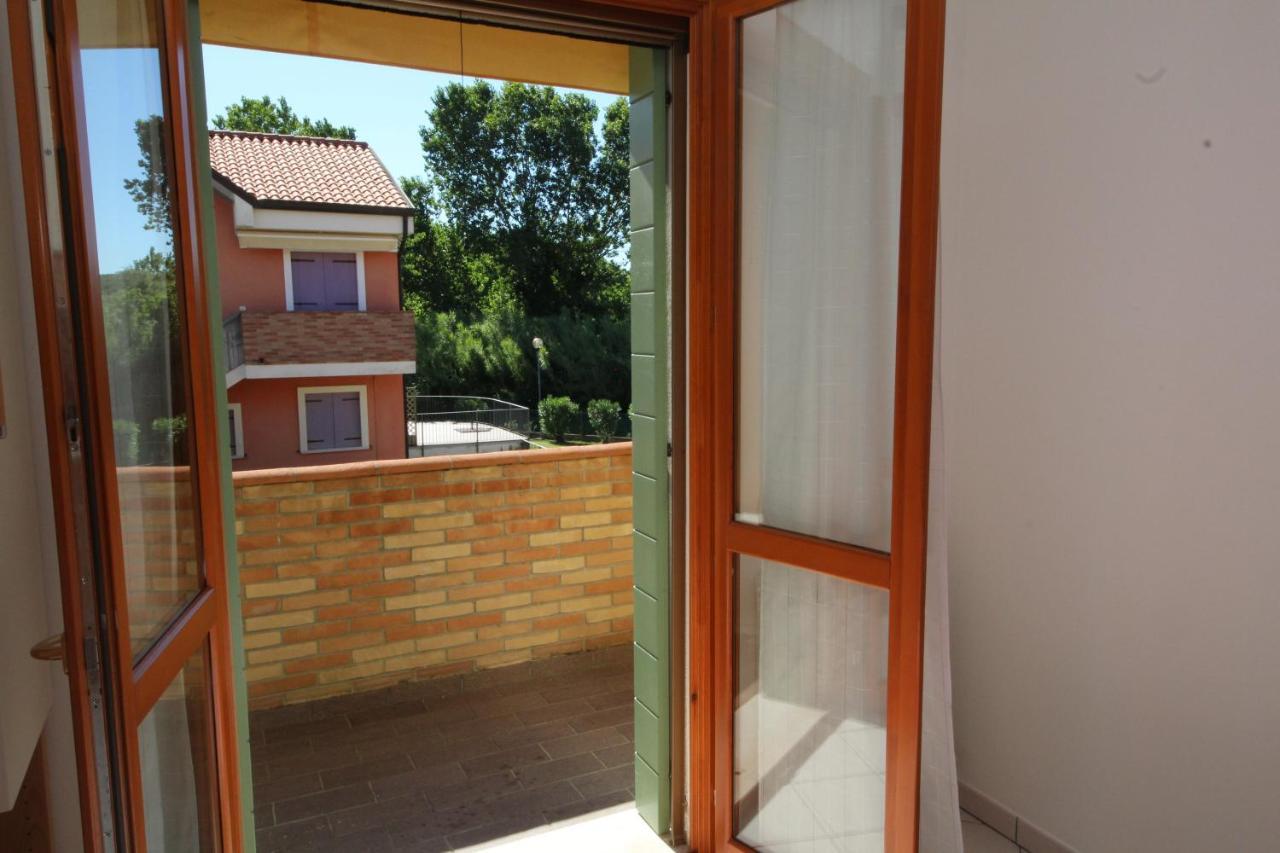 Residence Sole E Mare Appartamenti 로솔리나 마레 외부 사진