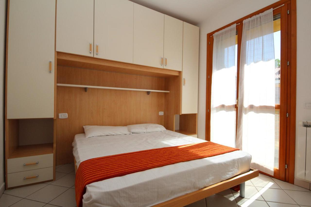 Residence Sole E Mare Appartamenti 로솔리나 마레 외부 사진
