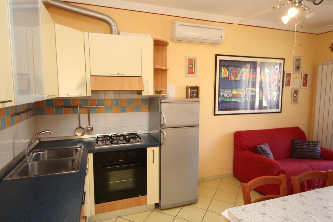 Residence Sole E Mare Appartamenti 로솔리나 마레 외부 사진